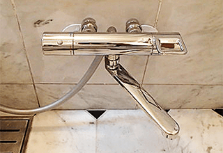 浴室取付タイプ　壁付き