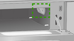 専用スイッチは無く、グリル扉を開けると点灯し1分後に消灯