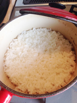 鉄鍋で炊いたご飯