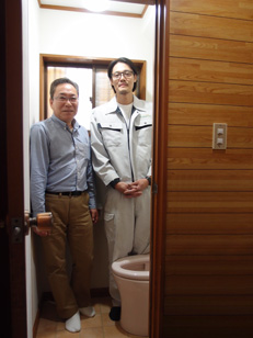 Vol.11 トイレ・ウォシュレット、床クッションフロア、壁紙交換工事 埼玉県上尾市　M様