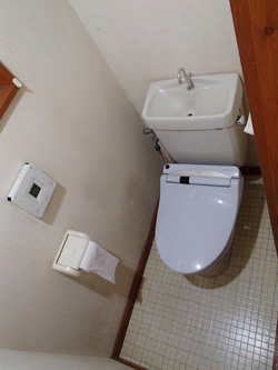 施工前トイレ画像