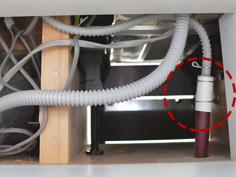 排水ホースが劣化している｜食洗機が水漏れする原因